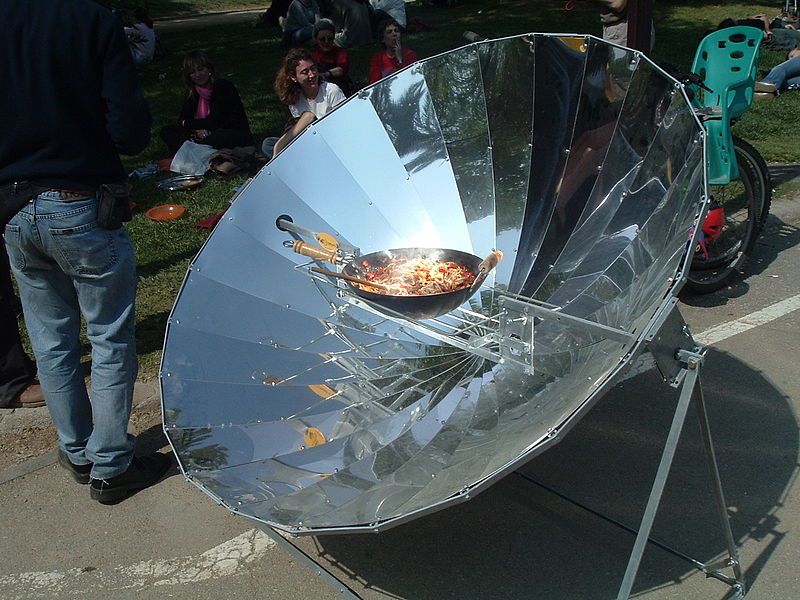 File:Cuina solar paella.JPG