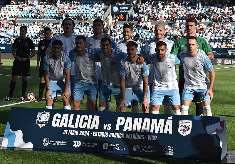 File:Partido Galicia - Panamá en Balaídos 50.jpg