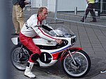 Kent Andersson in 2005 met zijn Yamaha YZ 623 C uit 1972