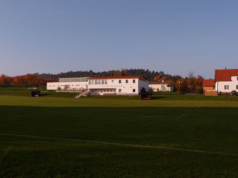 File:Timmenrode Sportplatz.jpg