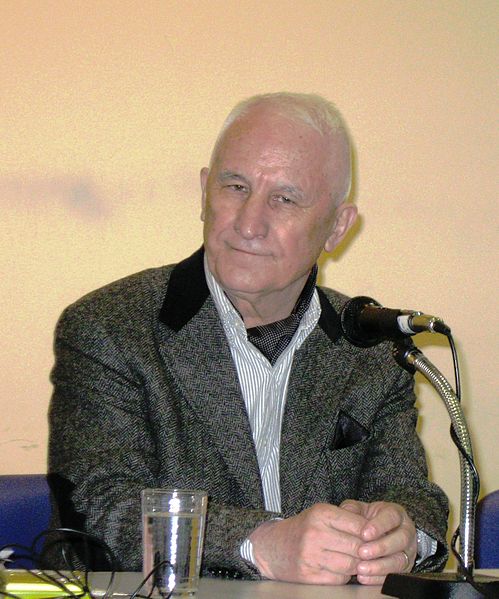 File:Matija Bećković.jpg