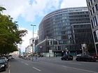 Blick über die Joachimsthaler Straße zum Kurfürstendamm und Bahnhof Zoo