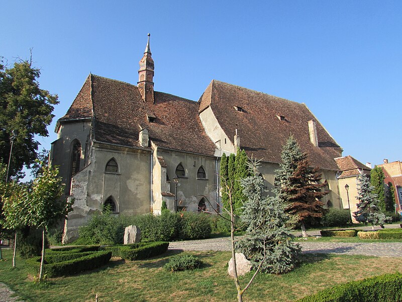 File:Biserica Manastirii din Sighisoara.JPG