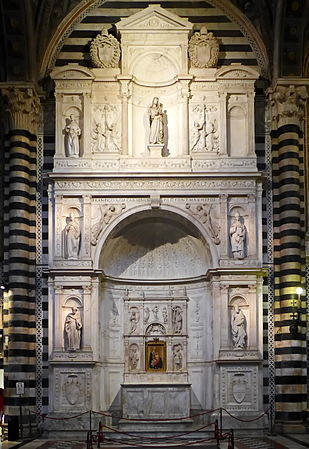 Piccolomini-Altar im Dom von Siena