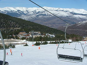 Vue aérienne de la station.