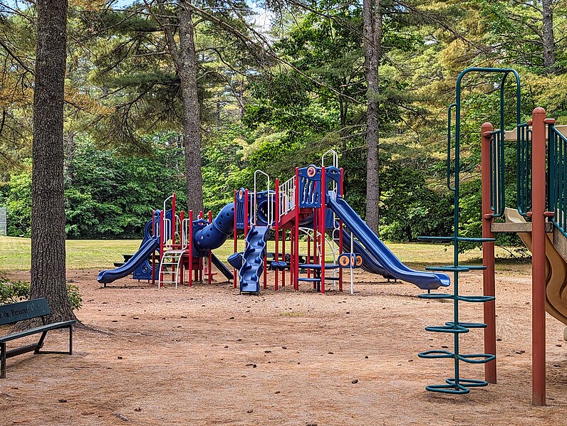 File:Playground at Graustein Park, Fryeburg.jpg