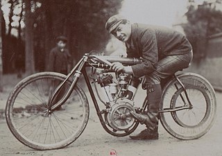 Giosuè Giuppone, ici au kilomètre de Dourdan en octobre 1906, sur Peugeot II V2 à pneus Le Lion.