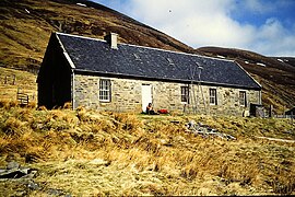 Glenuaig Lodge - geograph.org.uk - 6514005.jpg