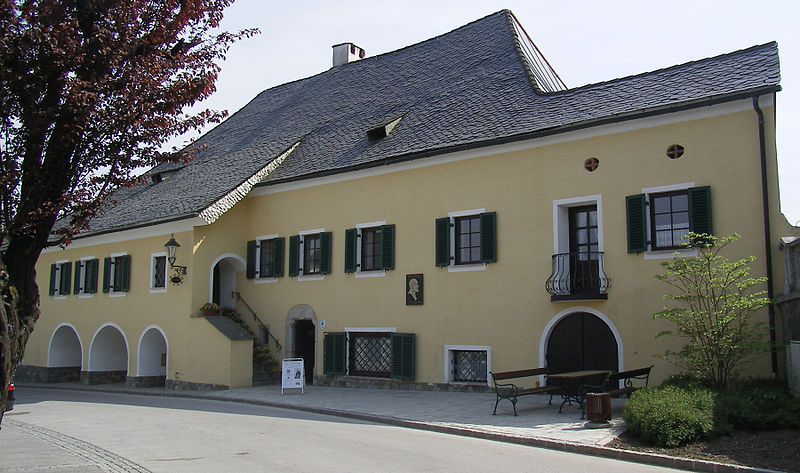 File:Karl-Auer-von-Welsbach-Museum.jpg