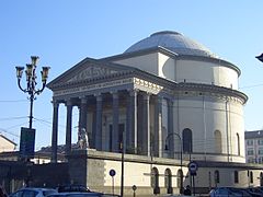 Iglesia de la Gran Madre di Dio (1818-1831) en Turín, de Ferdinando Bonsignore.