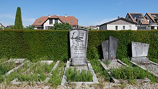 EtoyCemetery RomanDeckert19052022-03.jpg