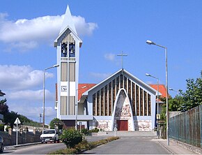 Igreja nova, dedicada a Santo Estêvão