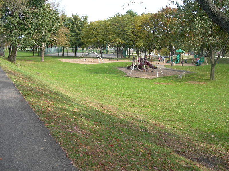 File:Palmer Bikeway 1.jpg