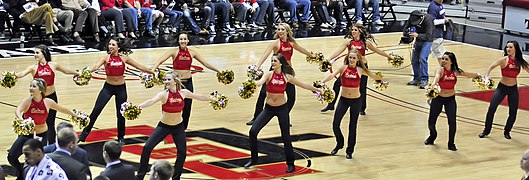 SDSU Dance Team Cheerleaders (4455979249).jpg