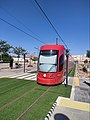 Tramvia de la línia 10 al seu pas per Moreres.