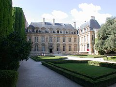 Hôtel de Sully, Paris