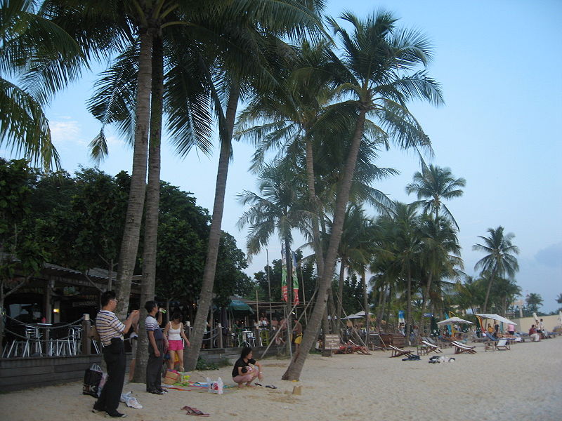 File:Siloso Beach 4.JPG