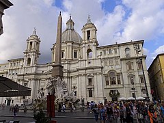 Fuente de los Cuatro Ríos de Bernini , y detrás Santa Inés