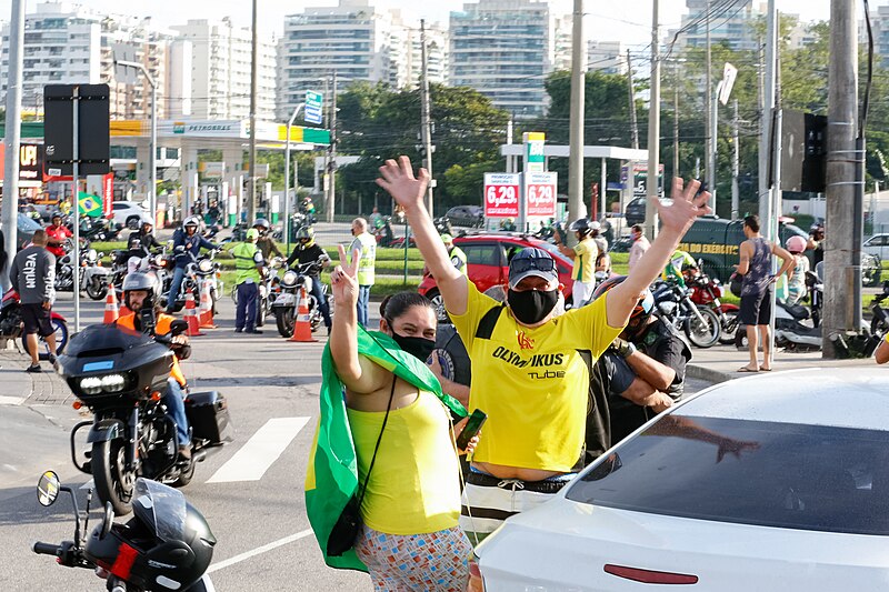 File:23 05 2021 Passeio de moto pela cidade do Rio de Janeiro (51197456947).jpg