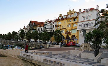 King Carlos I Avenue in Cascais