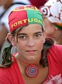 Menina portuguesa durante evento esportivo