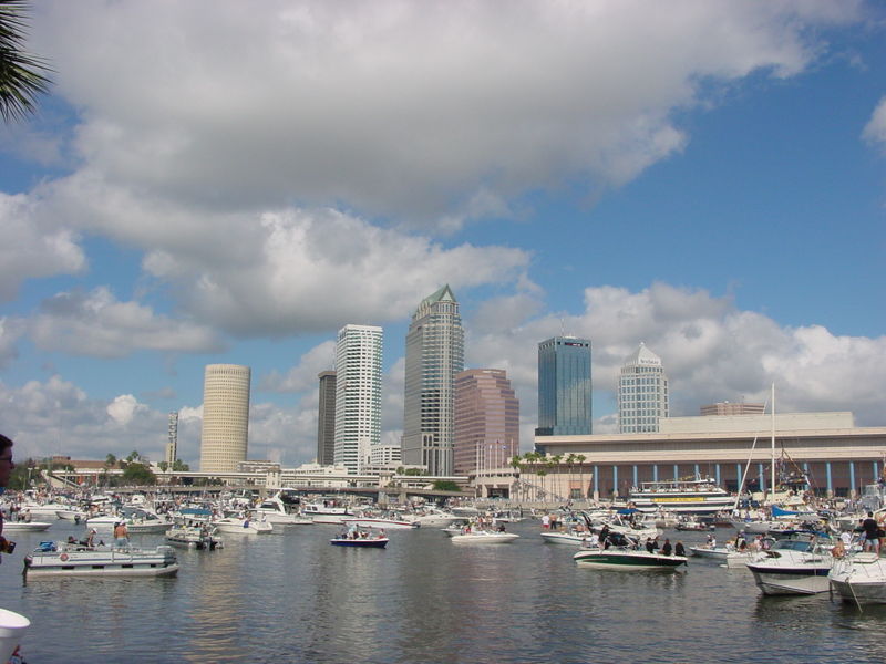 File:Downtown Tampa During Gasparilla Pirate Fest 2002.jpg