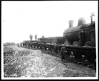 Une Type 32 utilisée par les armées alliées près de la ligne de front en 1918.