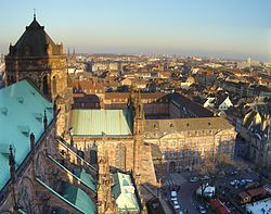 Nef et tour de croisée, vue sur Strasbourg