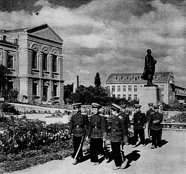 File:Mangyongdae Revolutionary School circa 1960.jpg