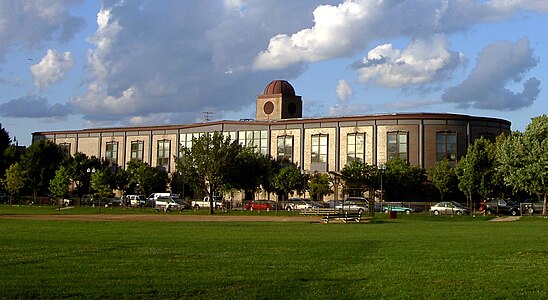 Conrad Sulzer Regional Library, Chicago, Illinois (1985)