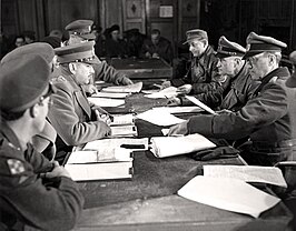 Bespreking van het capitulatiedocument in Wageningen