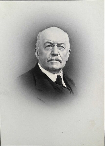 File:Photo Alexandre CRESPEL 1867-1955.jpg