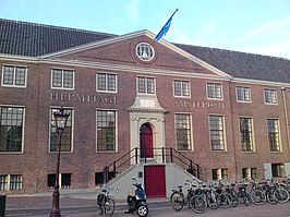 Ingang van het H'ART Museum, hier nog Hermitage Amsterdam geheten