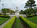 Fuente de agua, Plaza 25 de Mayo, bajada de las calles Buenos Aires y Salta entre Pellegrini y 25 de Mayo.