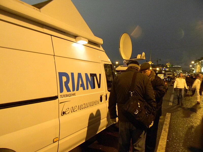 File:RIAN covering protests in Moscow on 1012.JPG