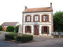 Chêne-Arnoult-FR-89-mairie-03.jpg