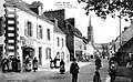 Scaër : l'entrée du bourg route de Rosporden vers 1925 (carte postale Villard).