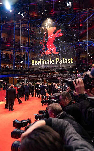 File:MJK 73523 Berlinale 2020.jpg