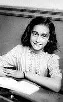 Foto Anne Frank pada tahun 1941