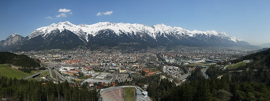 A város egy panorámaképe