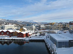 Finnsnes centrum set fra et af hurtigrutens skibe