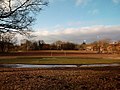 Grandplatz mit kleiner Sporthalle (2018)