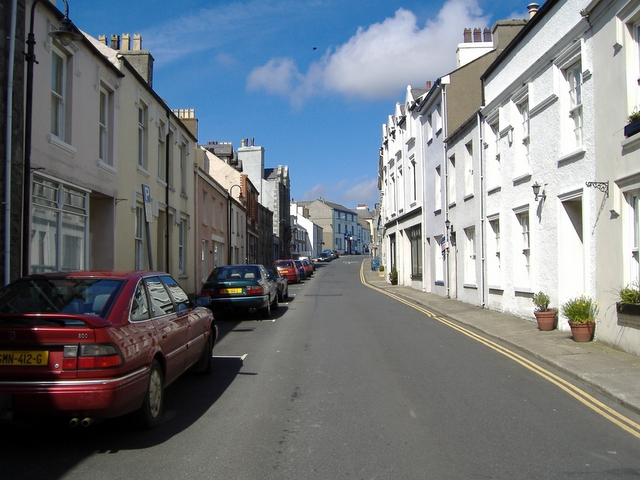 File:Athol street, Port St. Mary - geograph.org.uk - 157969.jpg