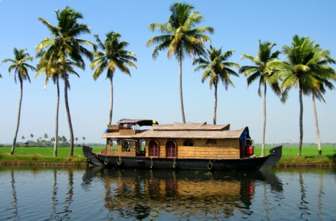 File:Kerala houseboat.jpg