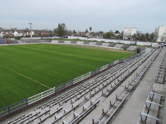 File:Estadio Villa Dalmine.jpeg