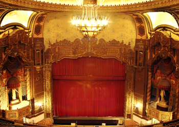 File:2TheaterPhoto12.jpg