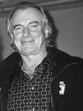 Alan White yn 2003