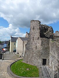 Castell Caerfyrddin