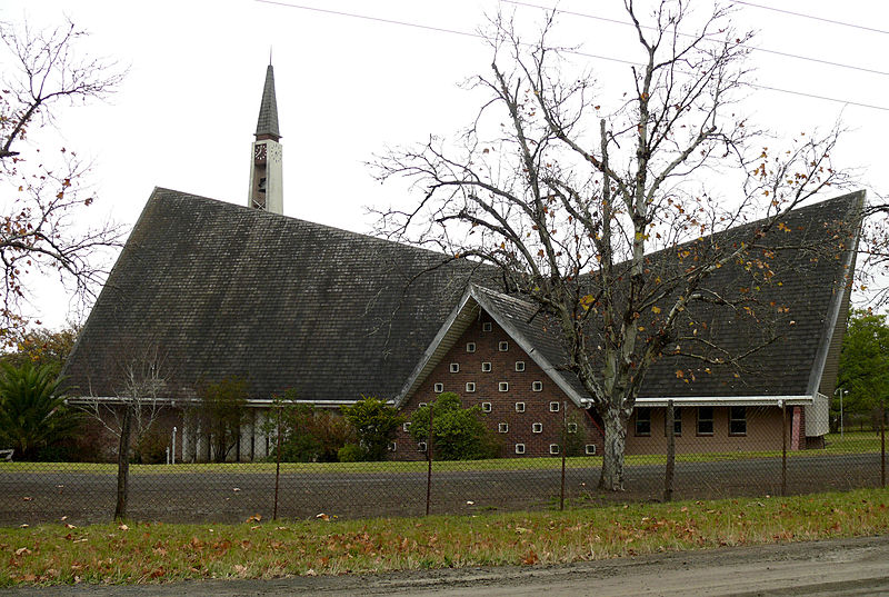 Lêer:Bedford NG kerk Glen Lynden syaansig.jpg