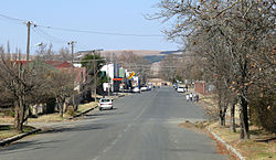 'n Straat in die middedorp van Elliot